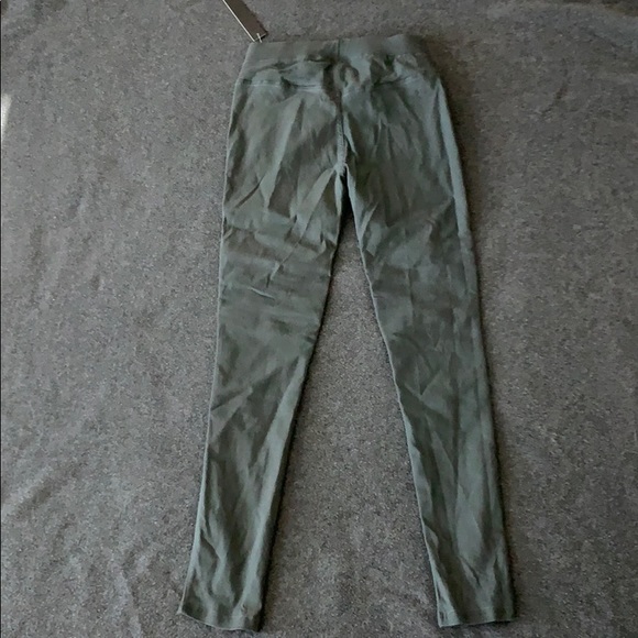 NWT jeggings - Picture 3 of 3
